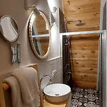 木屋 Vadi *
